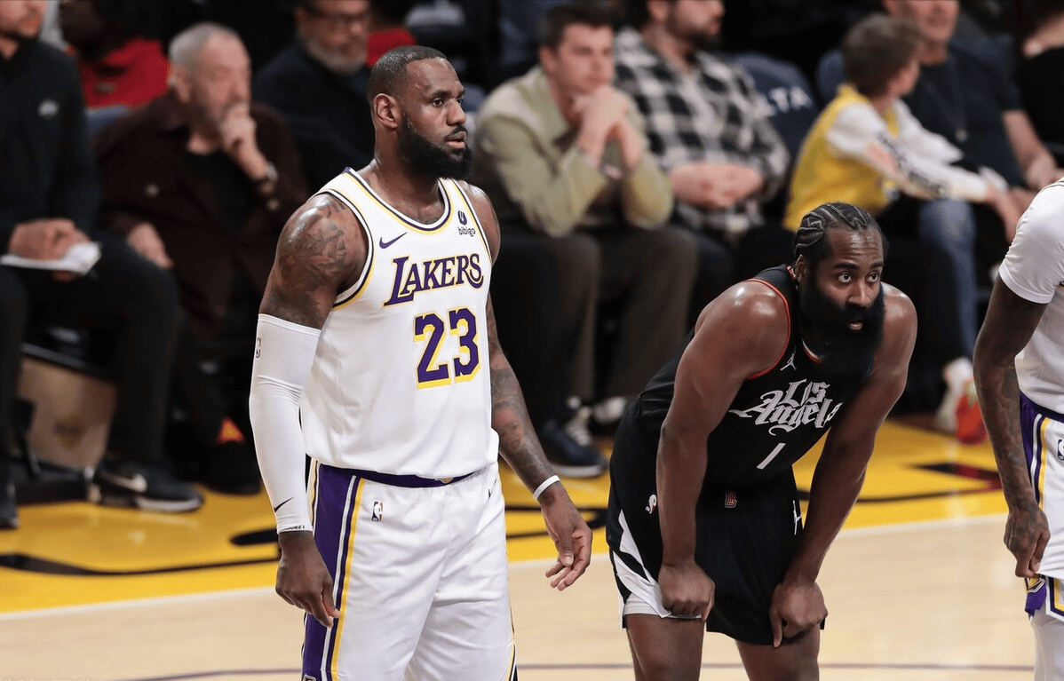 开云入口网址 -包含转折点!洛杉矶快船门线救险,NBA总决赛赛后攻防权衡,细节曝光,轮换策略被讨论的词条