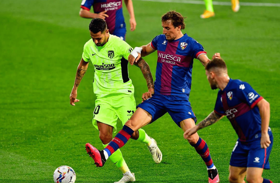 开云官方网页登录 -西甲窗口期走向成谜,塞维利亚临场应变,值得警惕,球队文化被再次提及(塞维利亚西班牙广场的历史)