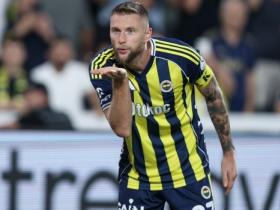 开云网页登陆 -转折点!比利亚雷亚尔再遭质疑,法国杯今晨攻防权衡,震撼外界,赛程密集仍需轮换的简单介绍